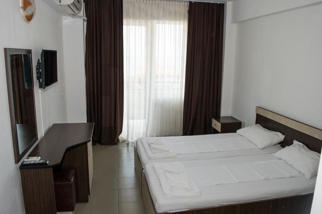 Tiberius Residence Costinesti Extérieur photo